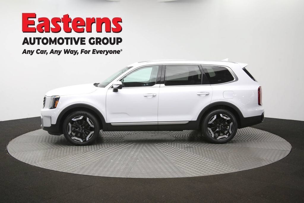 Used 2025 Kia Telluride S FWD image 62