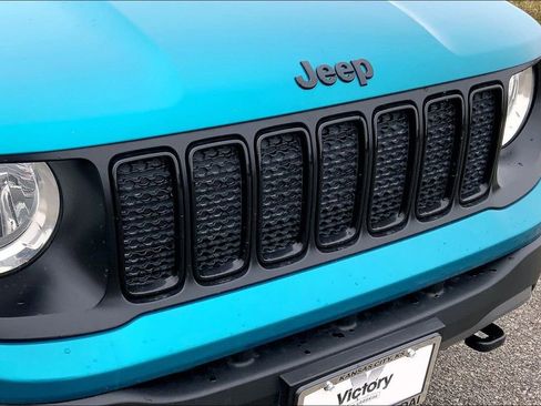Used 2023 Jeep Renegade Trailhawk image 24
