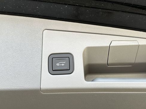 New 2026 Cadillac XT5 Premium Luxury w/ Driver Assist Package FWD image 32
