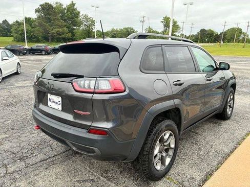 Used 2019 Jeep Cherokee Trailhawk AWD/4WD image 6