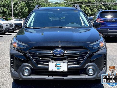 Certified 2025 Subaru Outback Onyx Edition AWD/4WD image 3