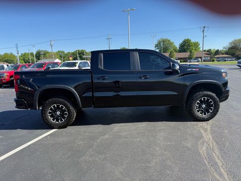 Used 2025 Chevrolet Silverado 1500 ZR2 w/ Technology Package AWD/4WD image 6