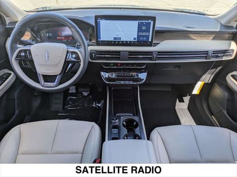 New 2025 Lincoln Corsair Reserve image 12