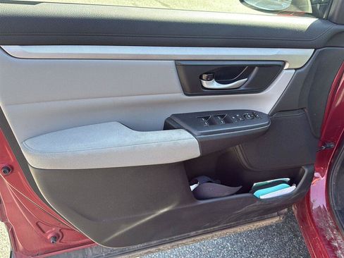 Used 2020 Honda CR-V LX image 9