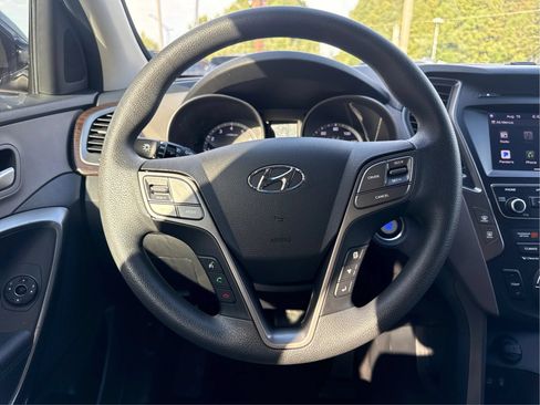 Used 2018 Hyundai Santa Fe Sport w/ 2.4L Value Package 02 FWD image 17