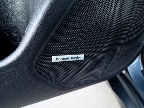 Used 2017 Subaru Outback 3.6R Limited image 37