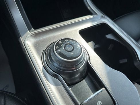 Certified 2024 Ford Edge SEL image 18