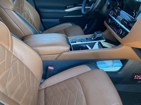 Used 2023 Nissan Pathfinder Platinum w/ Cargo Package image 3