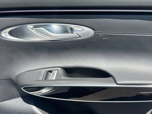 New 2026 Genesis GV70 2.5T AWD/4WD image 18