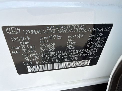 Used 2017 Hyundai Santa Fe Sport FWD image 17