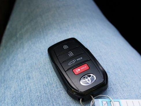Used 2024 Toyota Grand Highlander AWD image 25