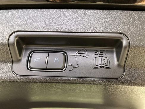 Used 2020 Ford Explorer ST w/ Premium Technology Package image 9