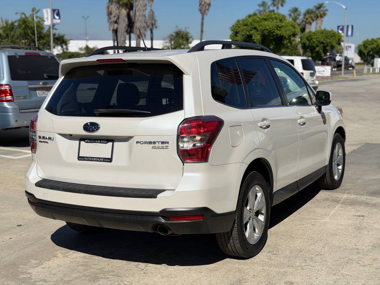 Used 2014 Subaru Forester 2.5i Limited w/ Popular Package #1 AWD/4WD image 10