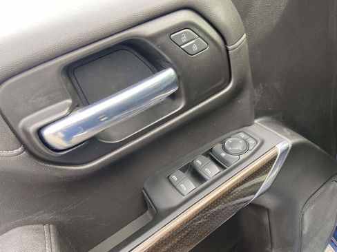 Certified 2022 Chevrolet Silverado 1500 RST image 7