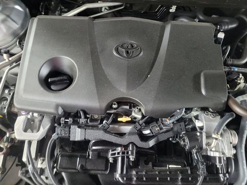 Used 2021 Toyota Camry SE FWD image 30