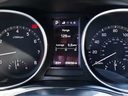 Used 2017 Hyundai Santa Fe Sport FWD image 43
