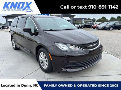 Used 2017 Chrysler Pacifica Touring w/ Tire & Wheel Group