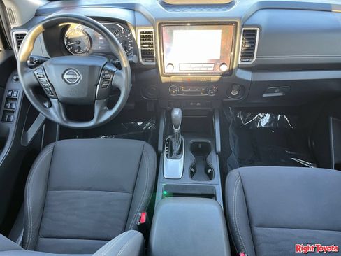 Used 2022 Nissan Frontier SV RWD image 15