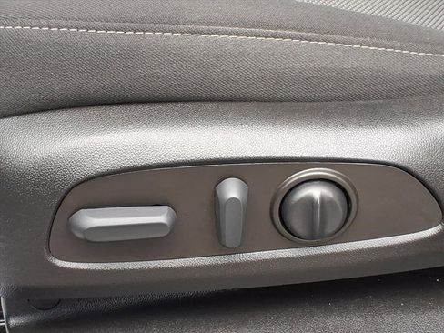 Certified 2023 Chevrolet Traverse LT image 13