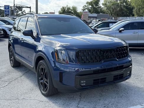 Certified 2025 Kia Telluride SX Prestige X-Line AWD/4WD image 1