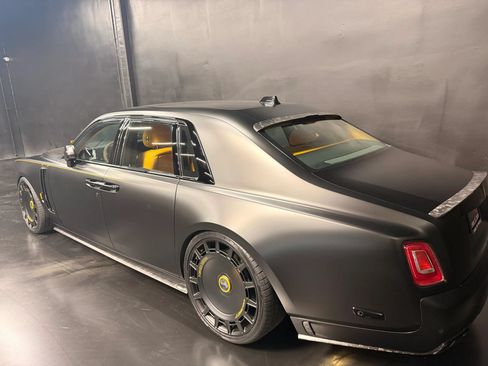 Used 2027 Rolls-Royce Phantom Sedan RWD image 4