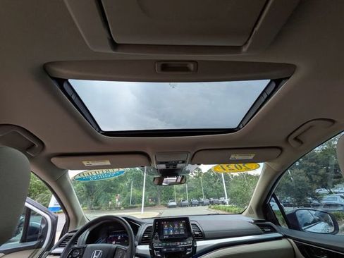 Certified 2021 Honda Odyssey Touring image 18