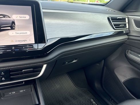 New 2026 Volkswagen Atlas Cross Sport SE AWD/4WD image 11