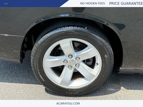 Used 2014 Dodge Challenger R/T RWD image 22