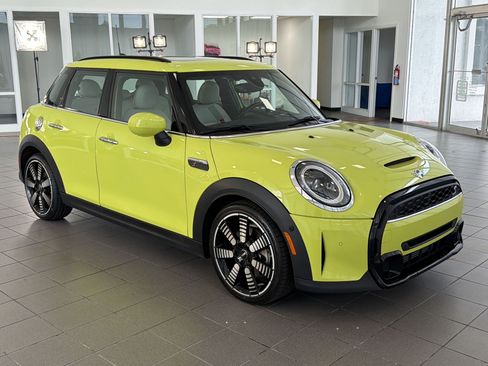 Used 2024 MINI Cooper S FWD image 7