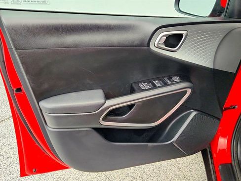 Used 2024 Kia Soul LX w/ Option Group 015 image 10