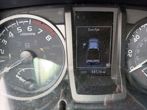 Certified 2023 Toyota Tacoma TRD Off-Road w/ Advanced Technology Package AWD/4WD image 25