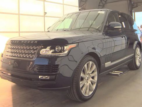 Used 2014 Land Rover Range Rover Supercharged image 4