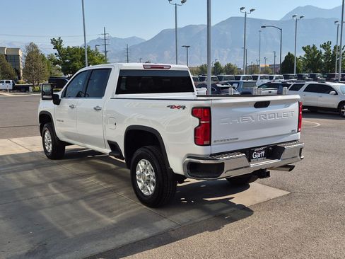 Used 2025 Chevrolet Silverado 3500 LTZ AWD/4WD image 5