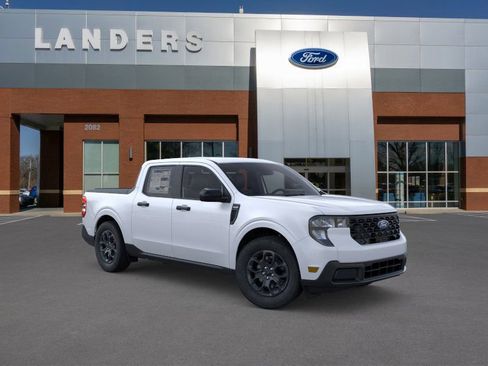 New 2025 Ford Maverick XLT w/ XLT Luxury Package image 7