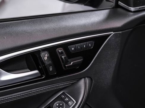 Used 2018 INFINITI QX30 Premium w/ Cargo Package image 42