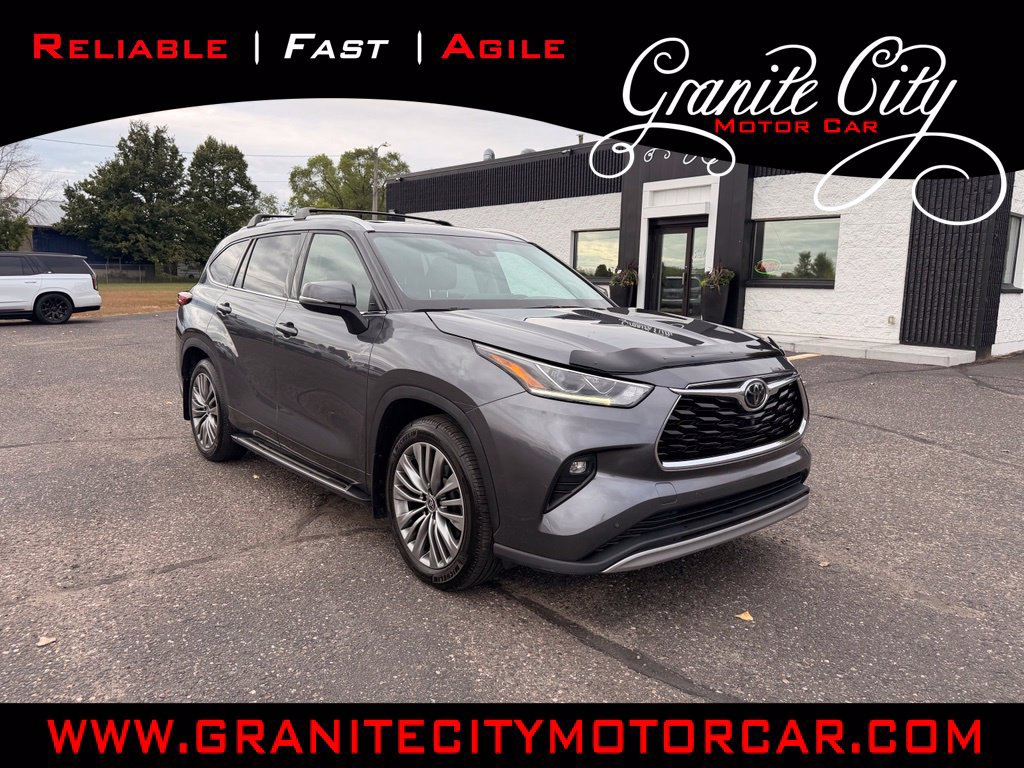Used 2021 Toyota Highlander Platinum AWD/4WD image 1