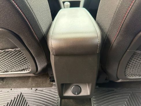 Used 2017 Chevrolet Equinox LT AWD/4WD image 42