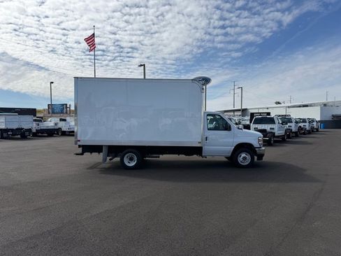New 2026 Ford E-450 and Econoline 450 Super Duty w/ Interior Upgrade Package image 2