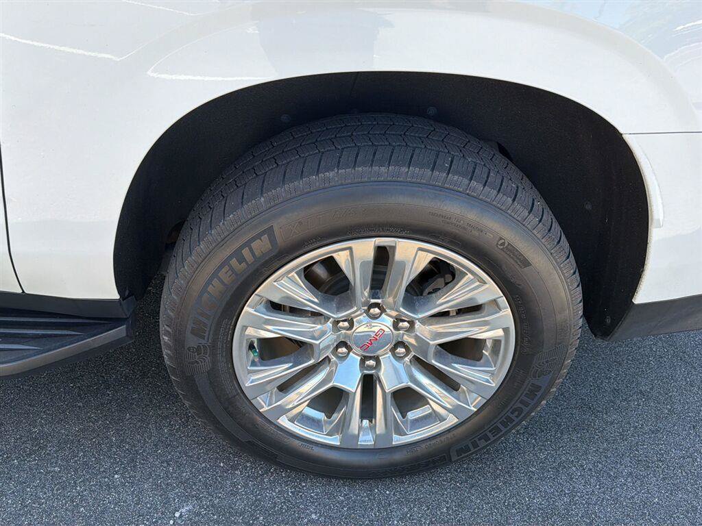 Used 2021 GMC Yukon XL Denali AWD/4WD image 4