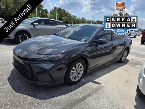 Used 2026 Toyota Camry LE FWD image 4