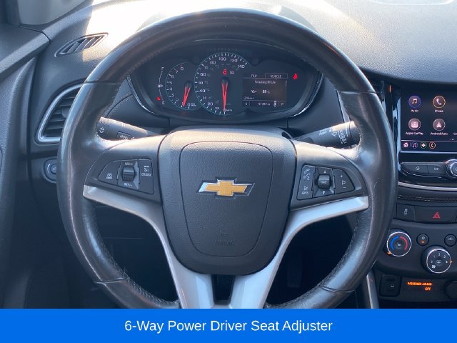 Used 2022 Chevrolet Trax LT w/ Premium Seat Package AWD/4WD image 8