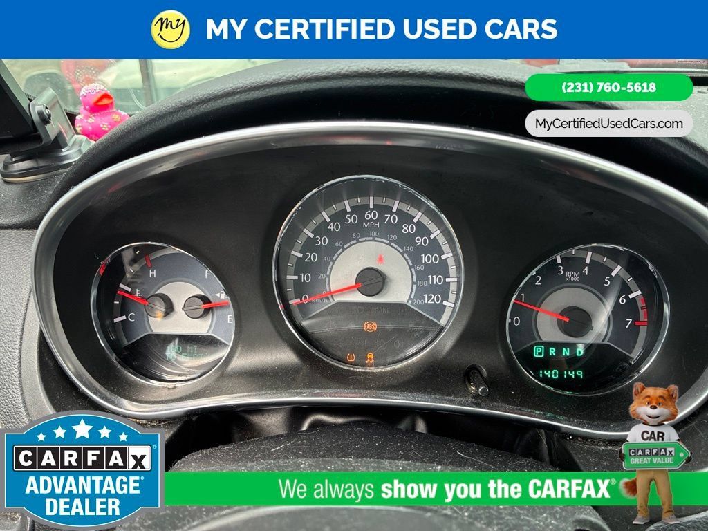Used 2012 Chrysler 200 Touring FWD image 7