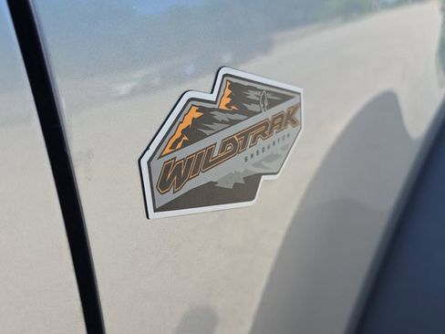 Certified 2023 Ford Bronco Wildtrak AWD/4WD image 11