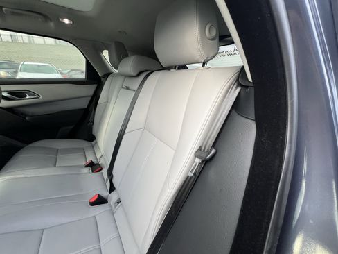 Certified 2025 Land Rover Range Rover Velar S image 33