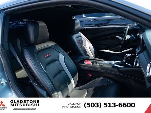 Used 2019 Chevrolet Camaro SS RWD image 21