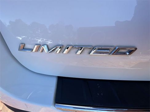 Used 2021 Ford Explorer Limited w/ Equipment Group 301A image 32