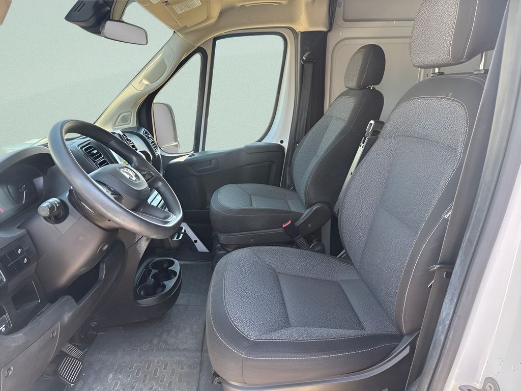 Used 2023 RAM ProMaster 2500 FWD image 9