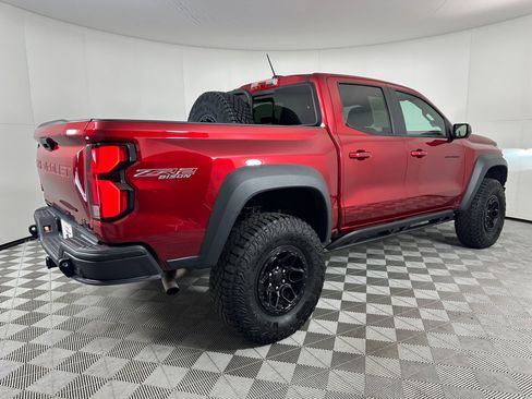 Used 2024 Chevrolet Colorado ZR2 w/ ZR2 Bison Edition image 8