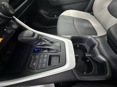 Used 2023 Toyota RAV4 XLE image 32