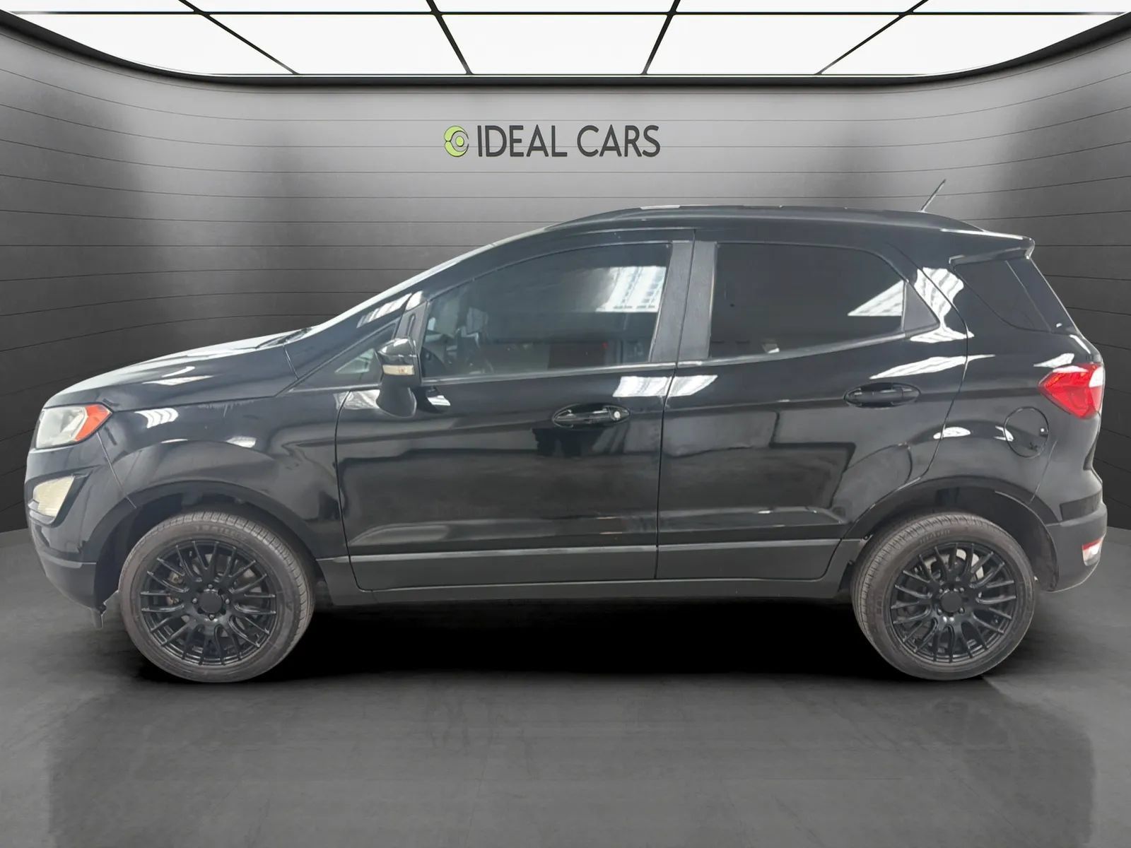 Used 2020 Ford EcoSport SE w/ SE Convenience Package FWD image 8